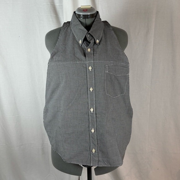 Handcrafted Dignity Cover | Adult Bib | Blk/Wht Pld Button-Up Style | 19” x 22” - Picture 1 of 8